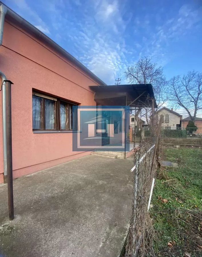 Na prodaju kuća u Ćupriji – mirna lokacija blizu Doma zdravlja 7