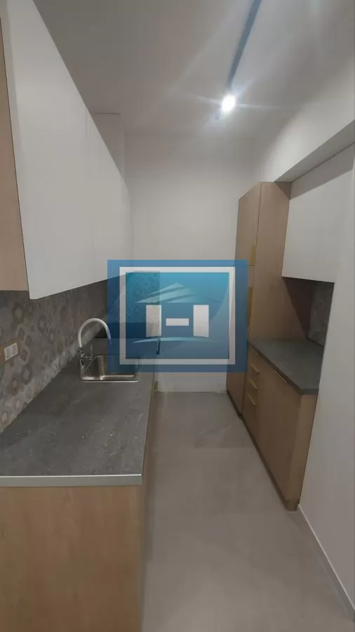 Nenamesten stan, 2 spavaće, centar grada 4