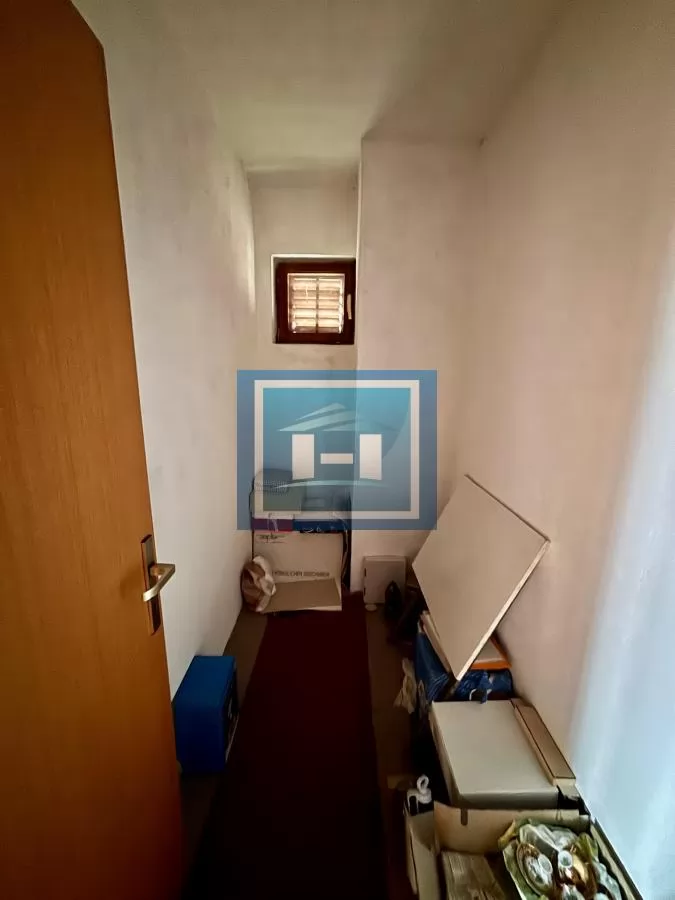 Povoljna šestosobna kuća na Budžinom brdu 18