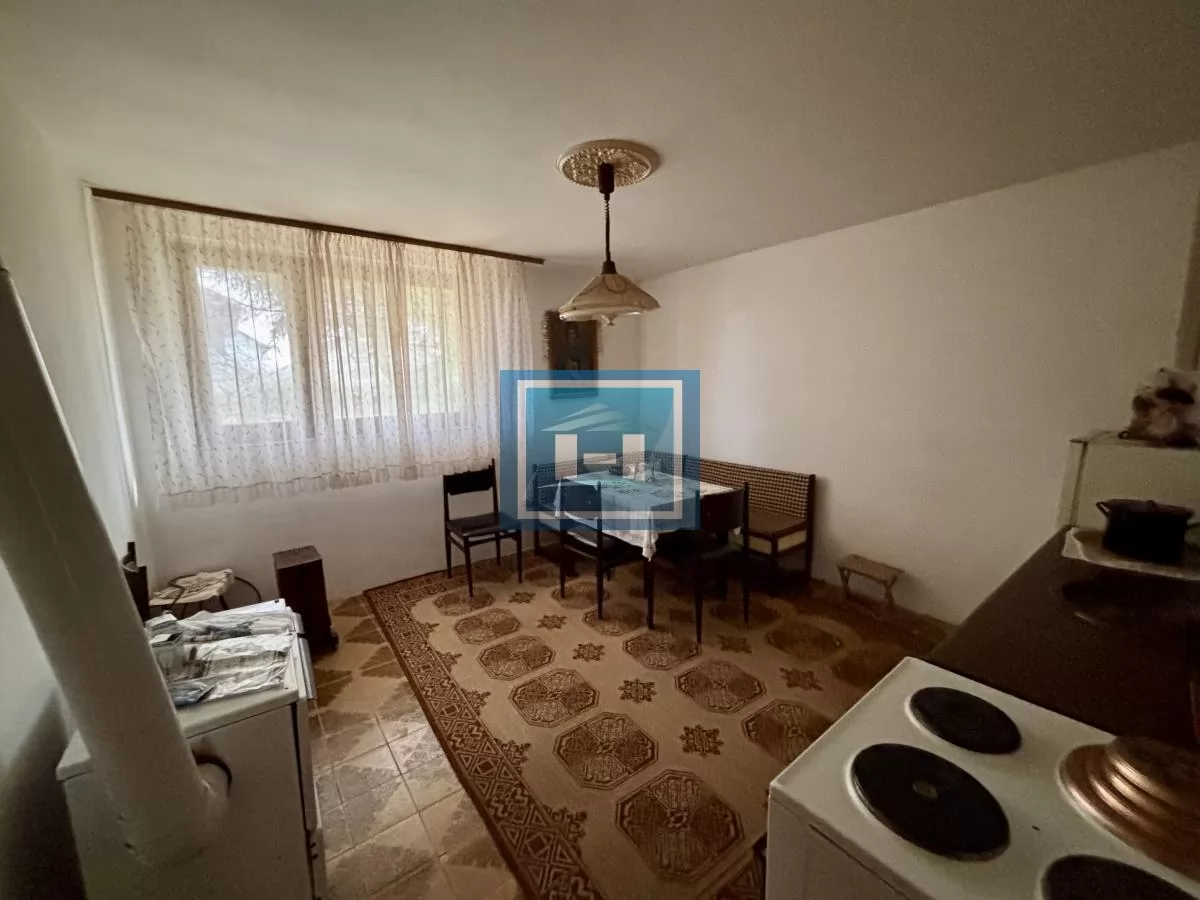 Povoljna šestosobna kuća na Budžinom brdu 20