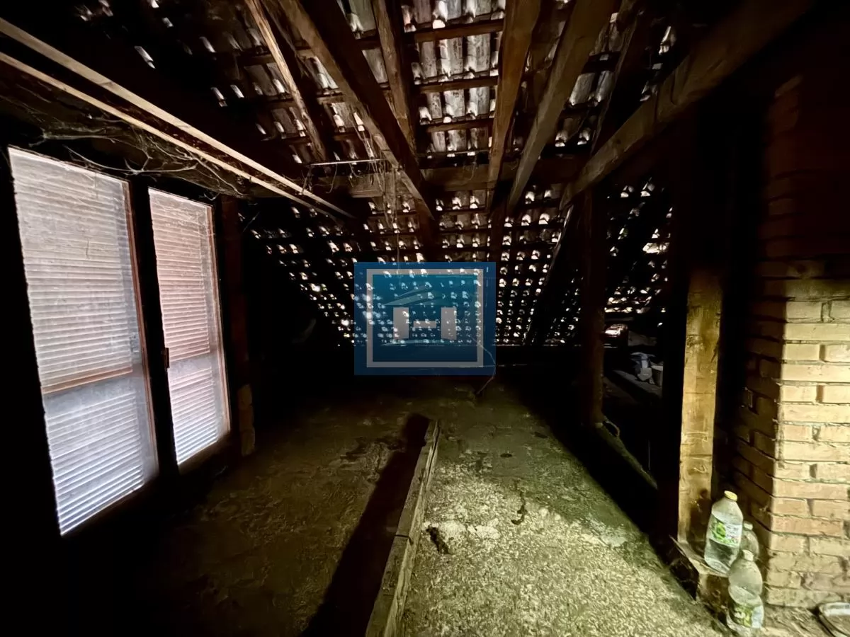 Povoljna šestosobna kuća na Budžinom brdu 33