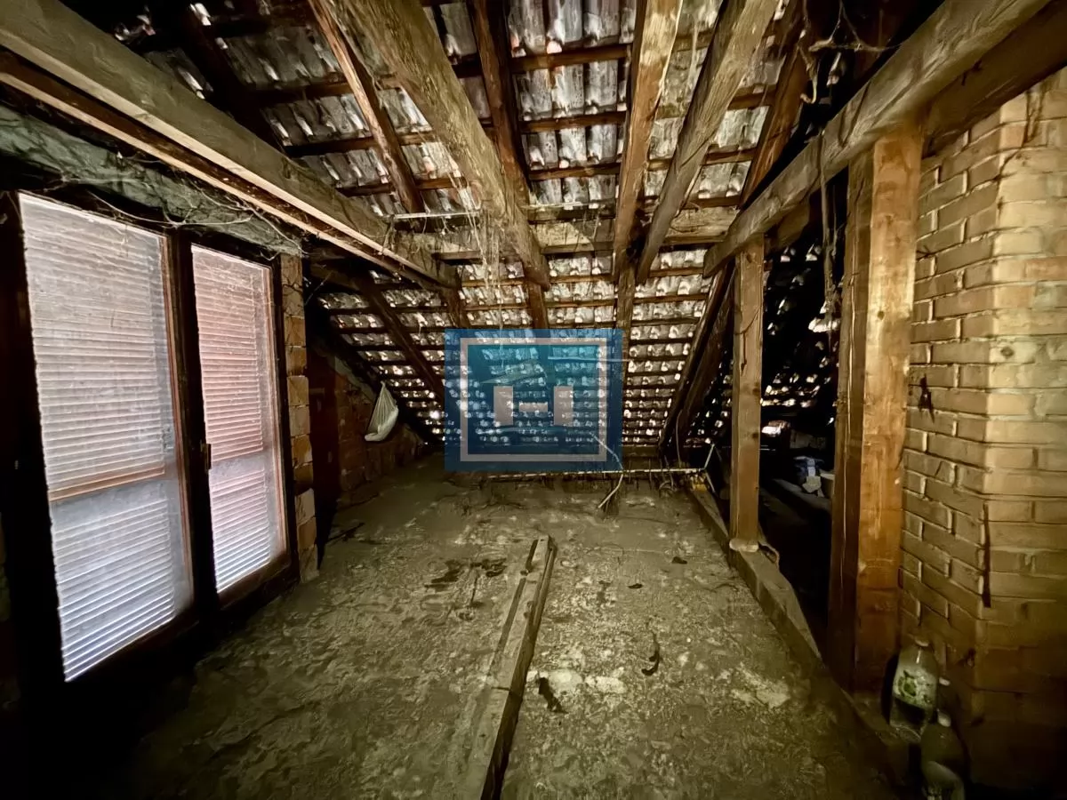 Povoljna šestosobna kuća na Budžinom brdu 34