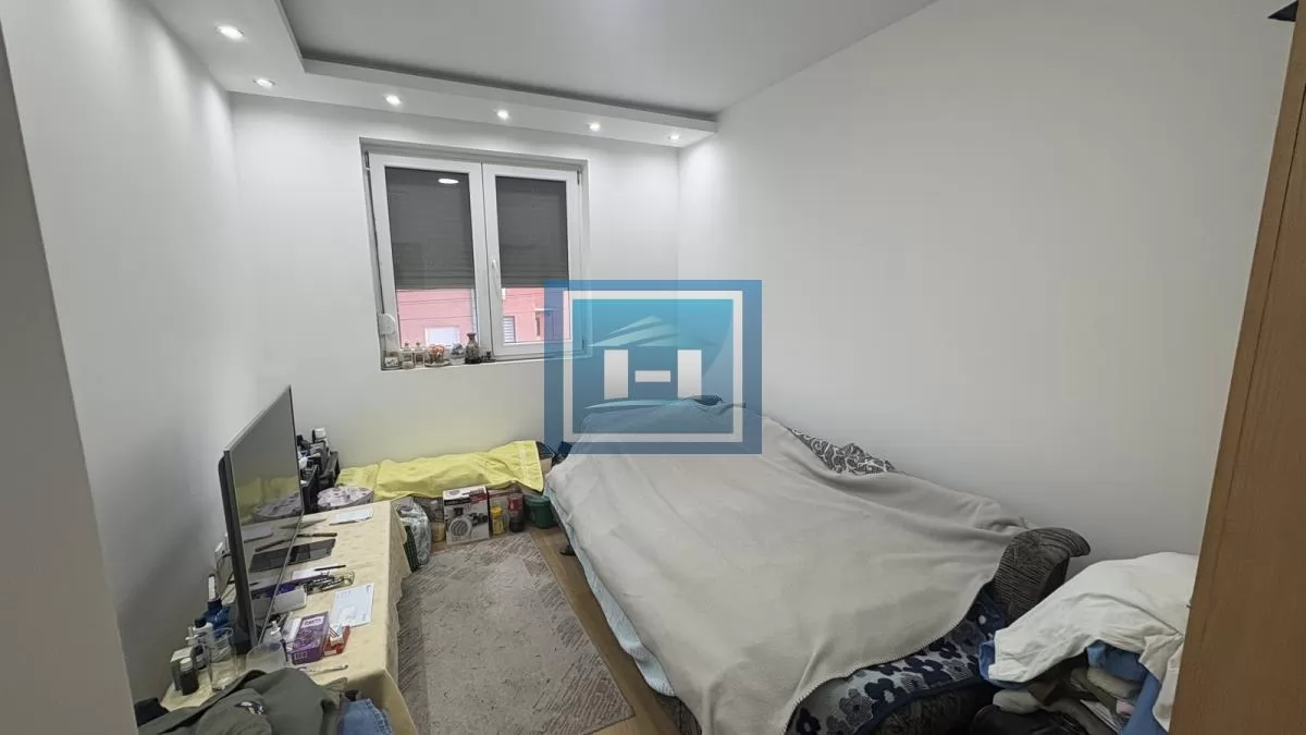 PRODAJE SE FUNKCIONALAN STAN – IDEALAN ZA STARIJE OSOBE I BRAČNE PAROVE 9