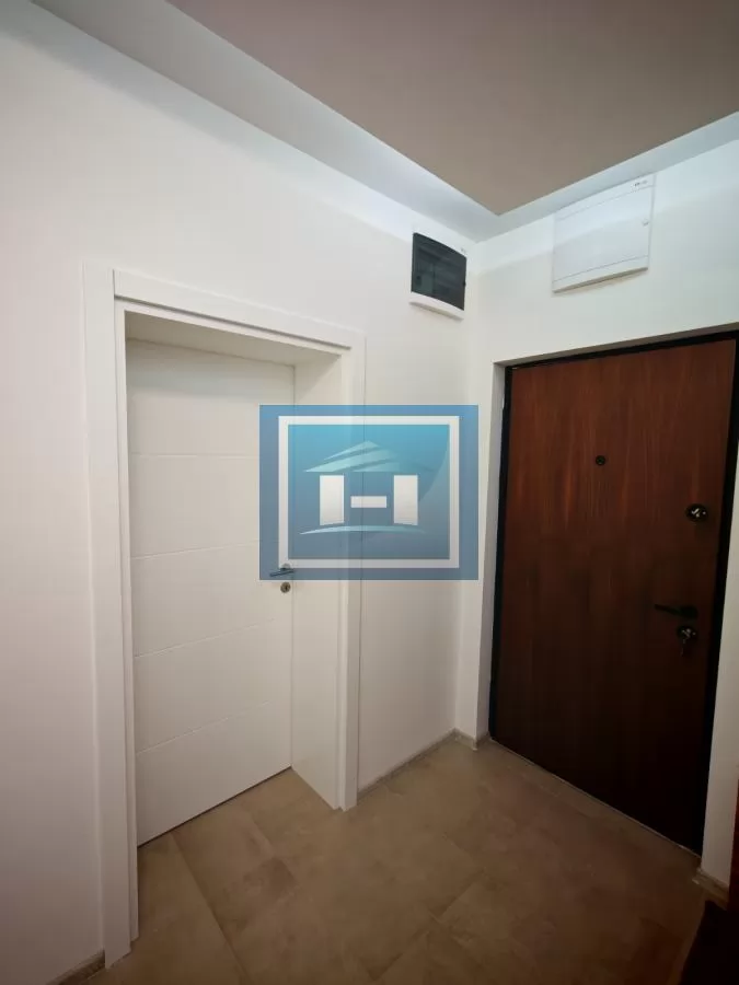 PRODAJEMO RENOVIRAN TROSOBAN STAN–ODLIČNA LOKACIJA! 12