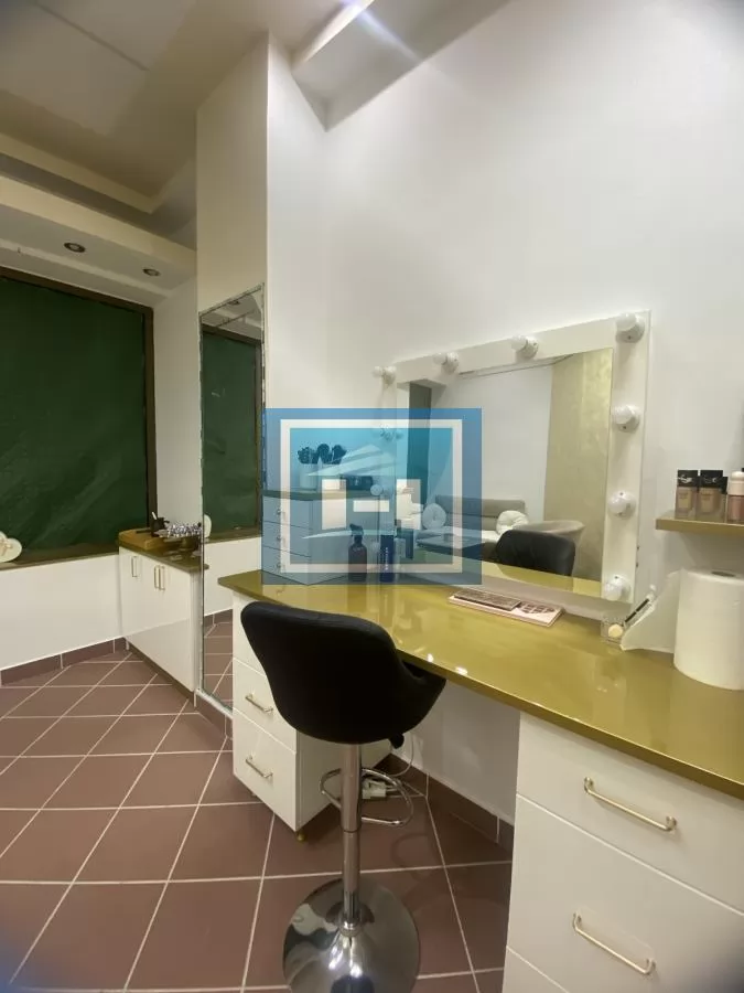 Renoviran lokal na dva nivoa 5