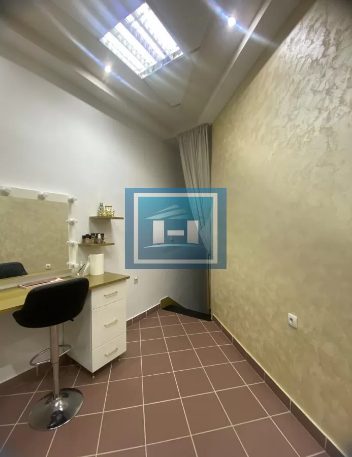 Renoviran lokal na dva nivoa 6