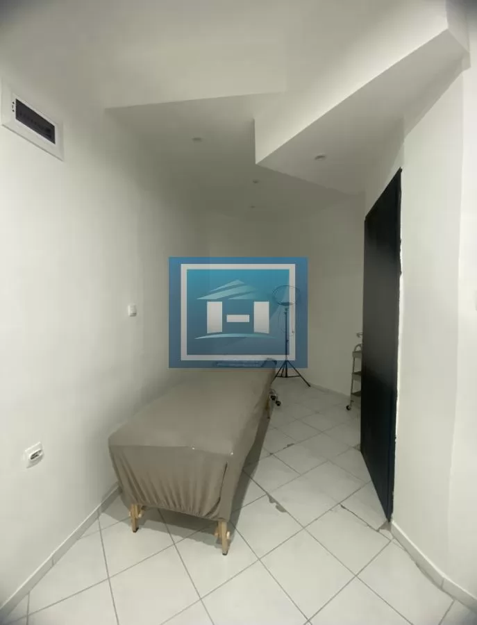 Renoviran lokal na dva nivoa 9