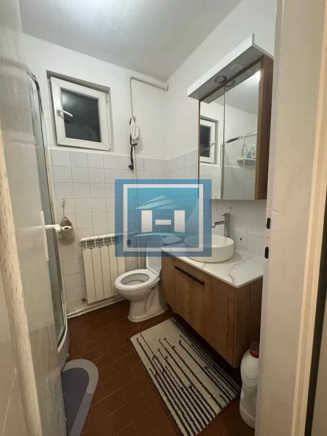 RENOVIRANA GARSONJERA U CENTRU RESAVICE 8