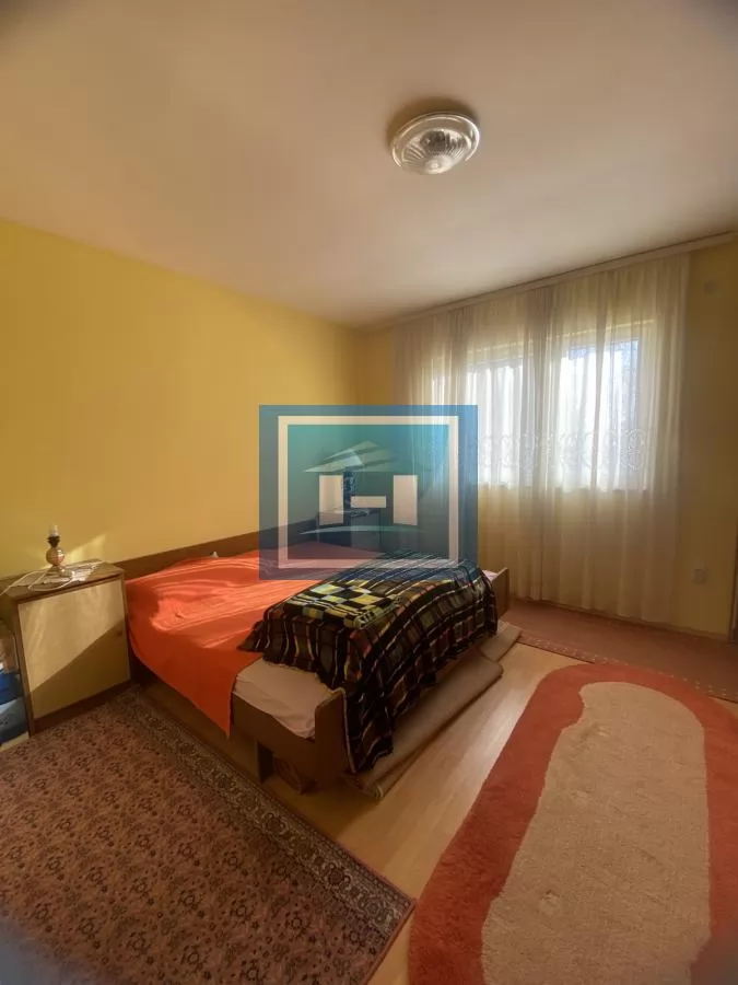 Renovirana kuća u Popovcu na lepoj lokaciji 15