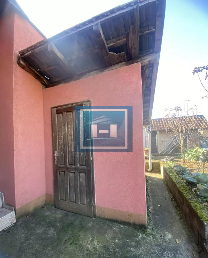 Renovirana kuća u Popovcu na lepoj lokaciji 19