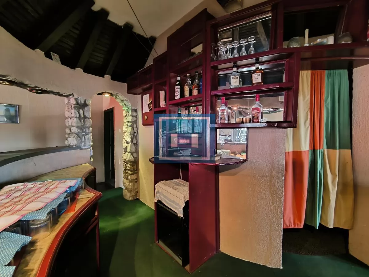 STAMBENO-POSLOVNI OBJEKAT – BIVŠI KAFIĆ / DISKOTEKA „FARAON“ – SUPSKA 11