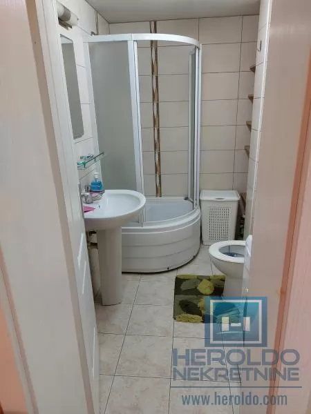 Stan apartmanskog tipa u blizini Akva Parka i izletišta Potok 5