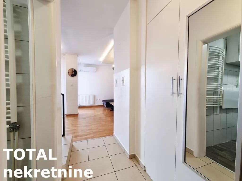 Stan,NOVI SAD,BULEVAR EVROPE,kv: 81.00, € 161000, ID: 1102043 8