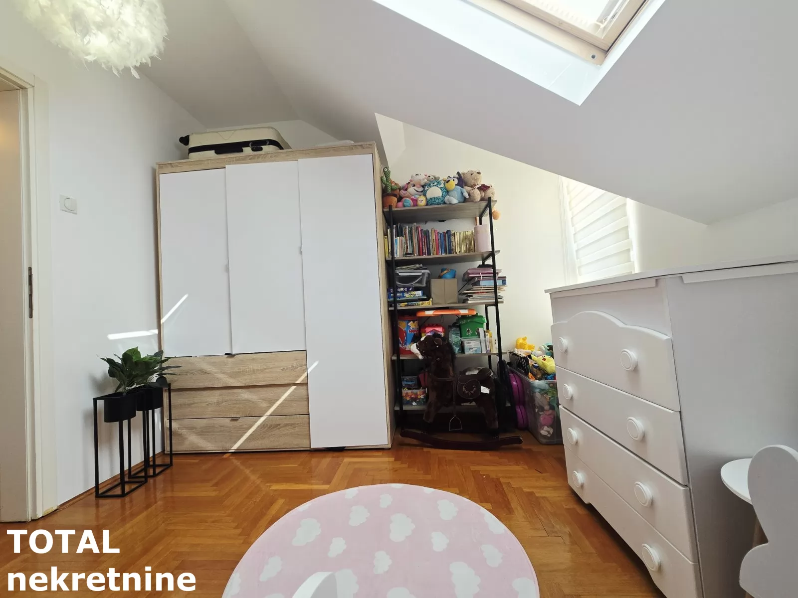 Stan,NOVI SAD,GRBAVICA,kv: 145.00, € 300000, ID: 1101375 9