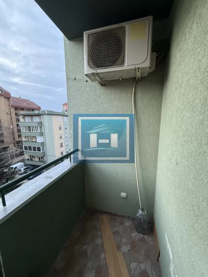 Stan u centru grada !!! Odlična ponuda 9