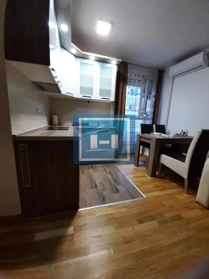 Stan u strogom centru Sokobanje 12