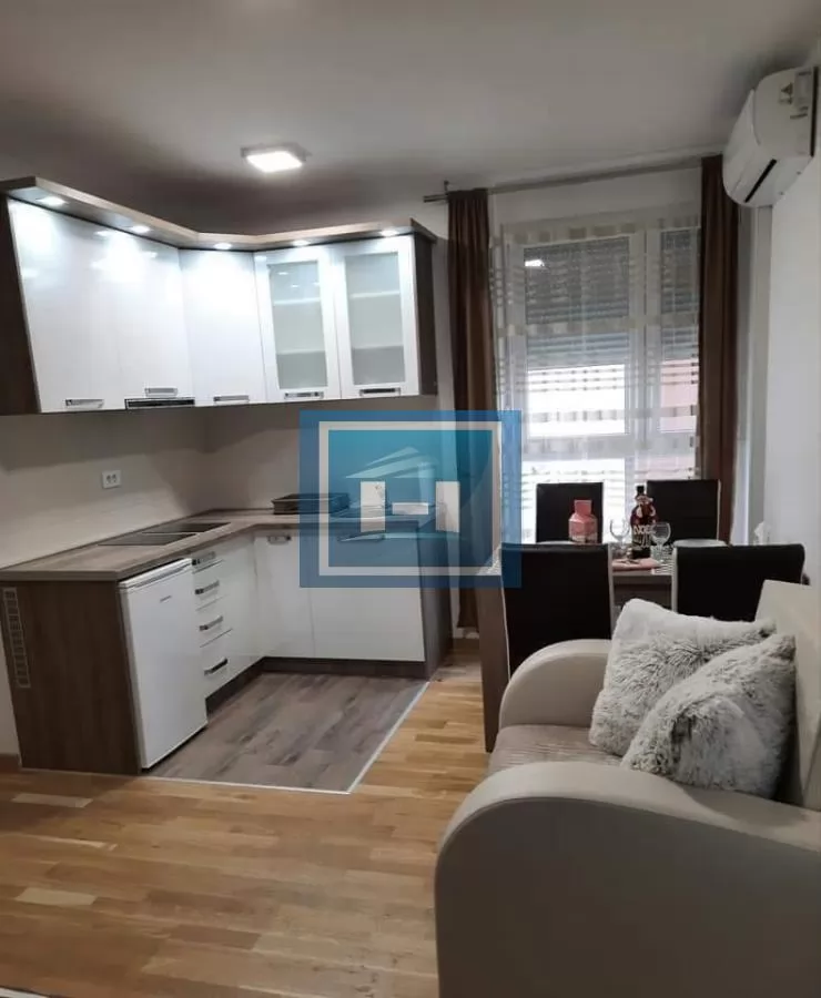 Stan u strogom centru Sokobanje 6