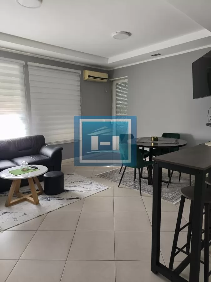 Super funkcionalan stan za izdavanje! 3