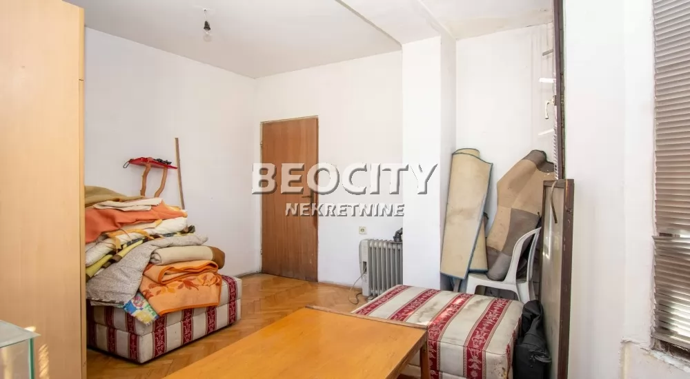 Trosoban stan, 76 m2, Zemun, Cara Dušana ID: 128766 12