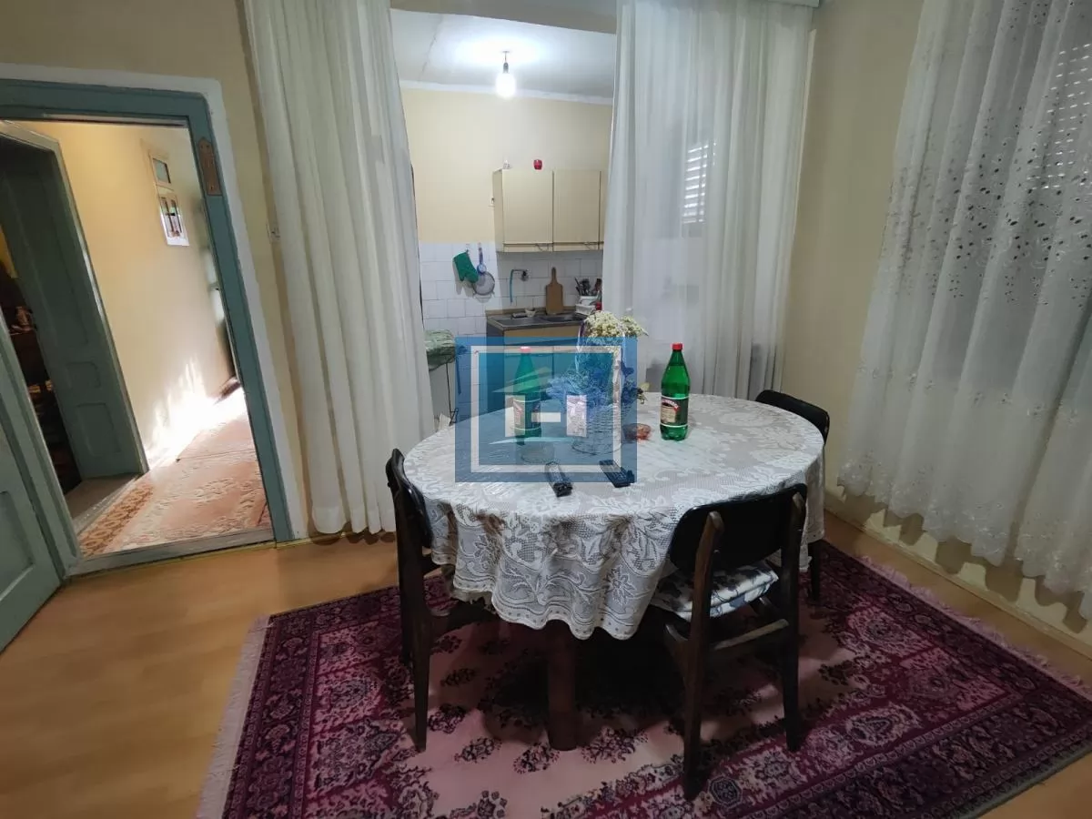 Useljiva porodična prizemna kuća na 2 km od grada 27