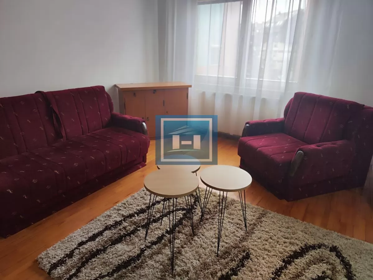 Garsonjera od 30 m2 u centru Jagodine u zgradi sa liftom 7