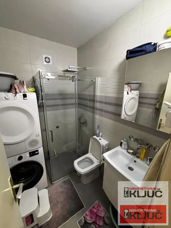 NOVO NASELJE, 59m2+terase, Dvoiposoban, Delimično renoviran 10