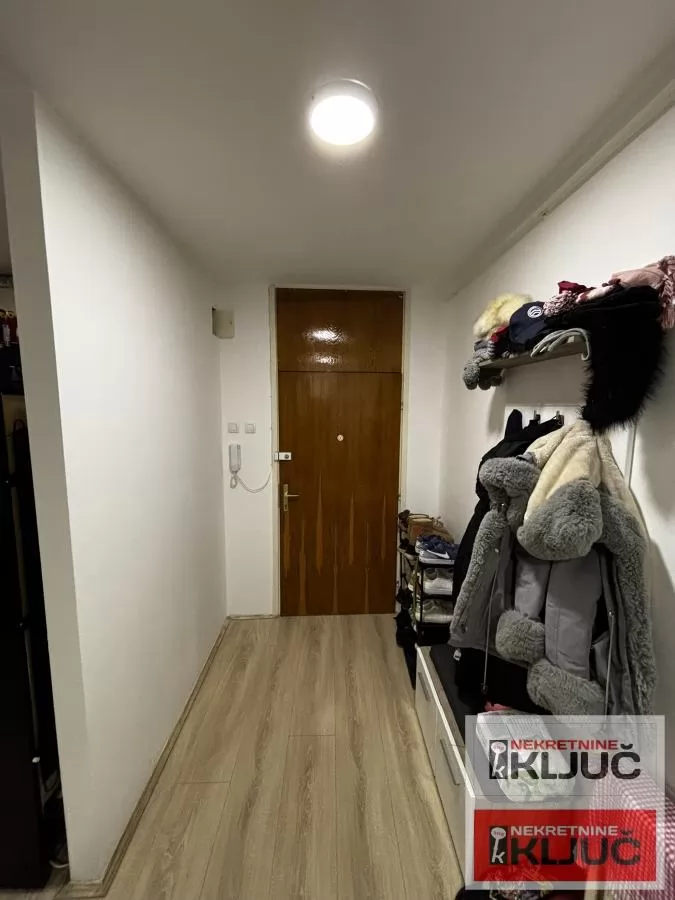 NOVO NASELJE, 59m2+terase, Dvoiposoban, Delimično renoviran 7