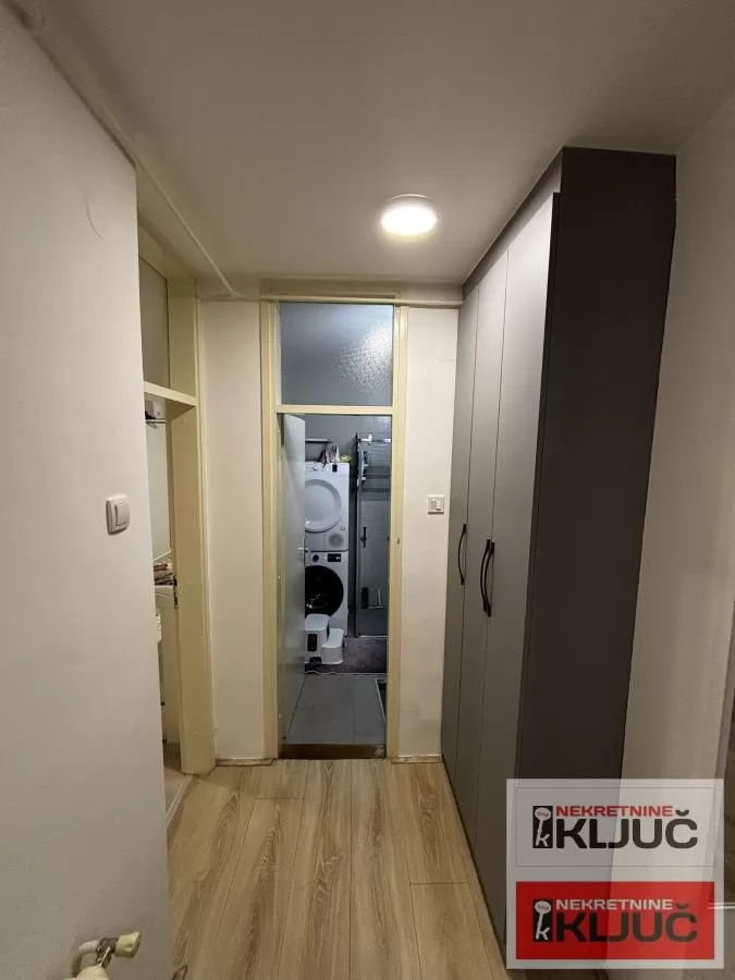 NOVO NASELJE, 59m2+terase, Dvoiposoban, Delimično renoviran 8