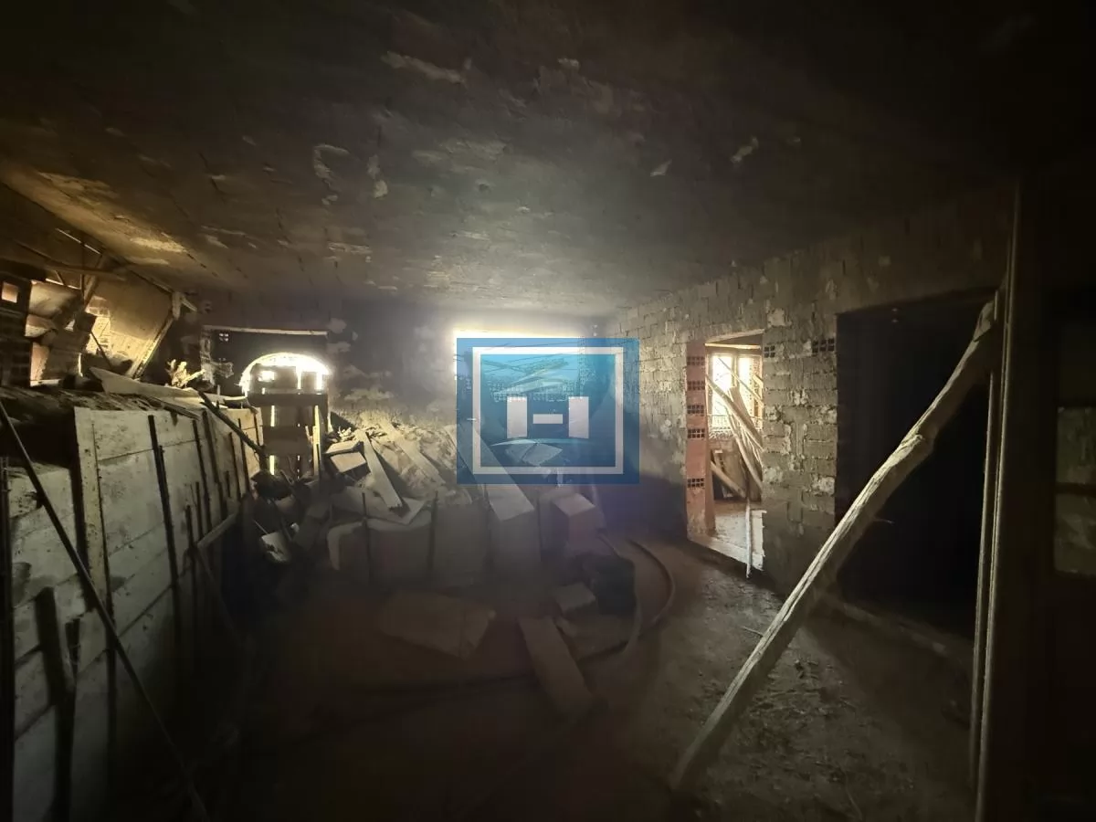 Novoozidani objekat kuća tri 3 etaže u Đurđevom brdu 22