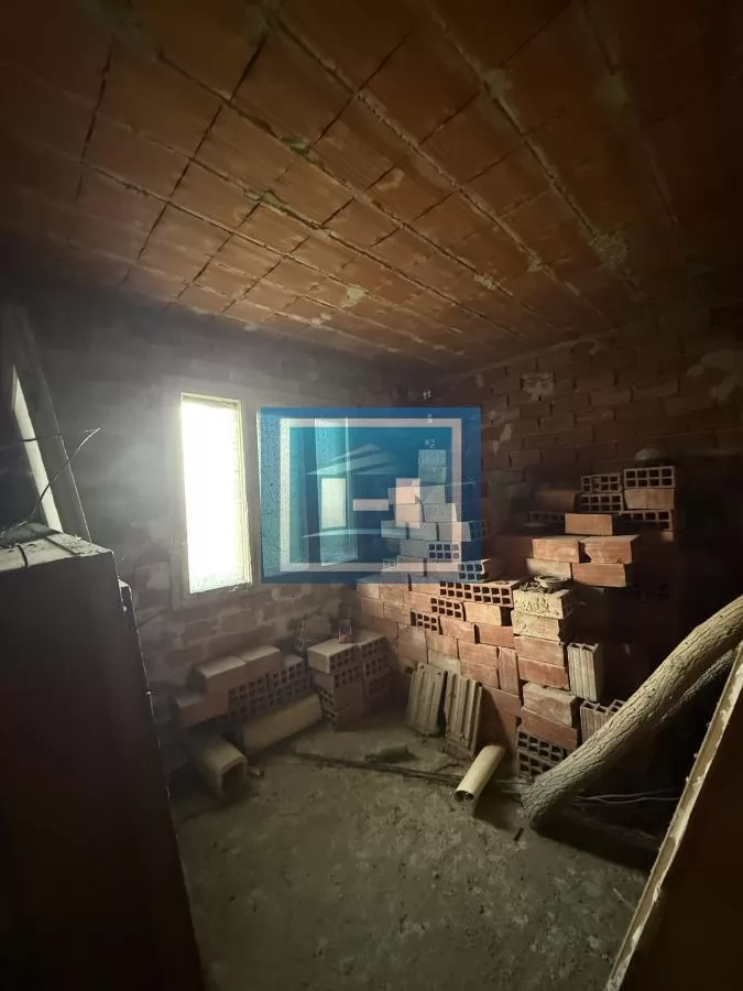 Novoozidani objekat kuća tri 3 etaže u Đurđevom brdu 5