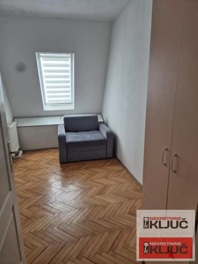 SOCIJALNO IZDAJE SE JEDNOIPOSOBAN NAMEŠTEN STAN 7