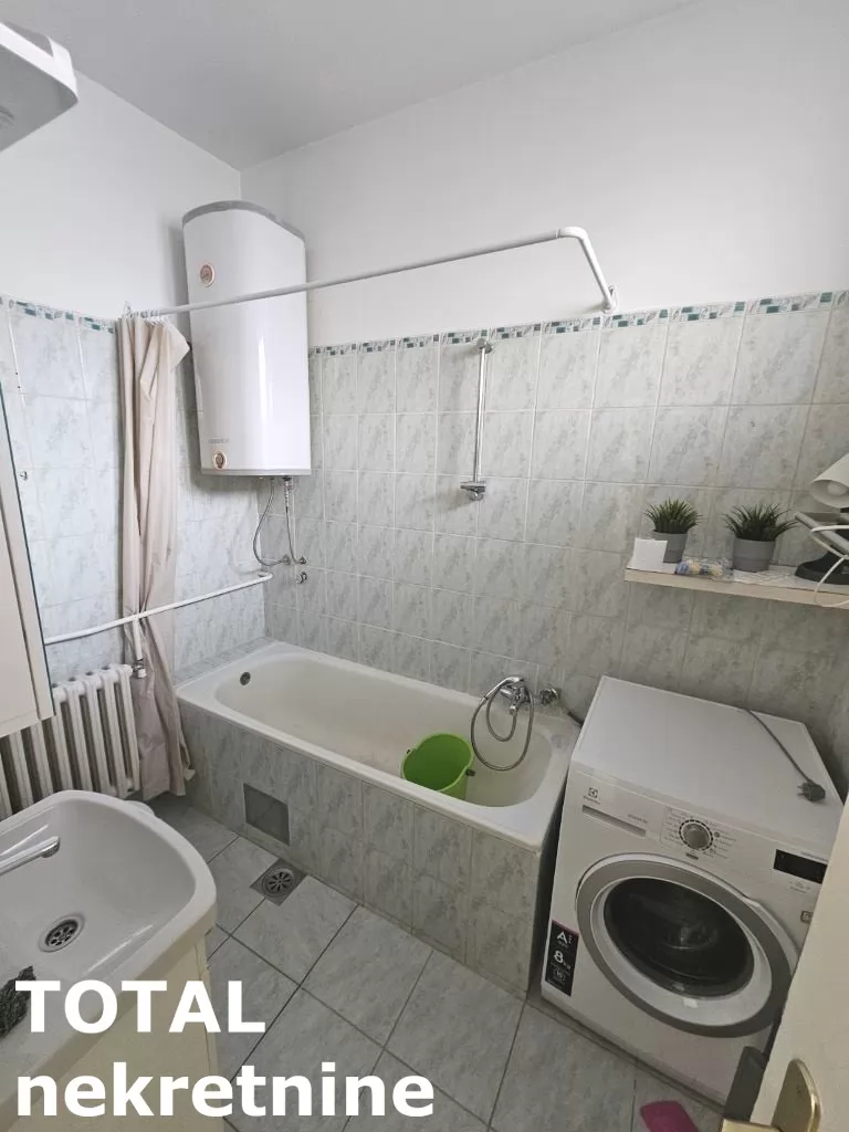 Stan,NOVI SAD,CENTAR,kv: 48.00, € 180000, ID: 1102212 10