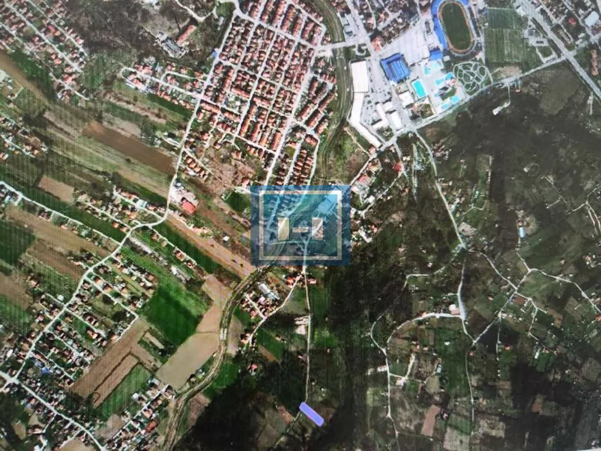 U ponudi idealan plac za izgradnju kuće pored puta na Đurđevom brdu 1