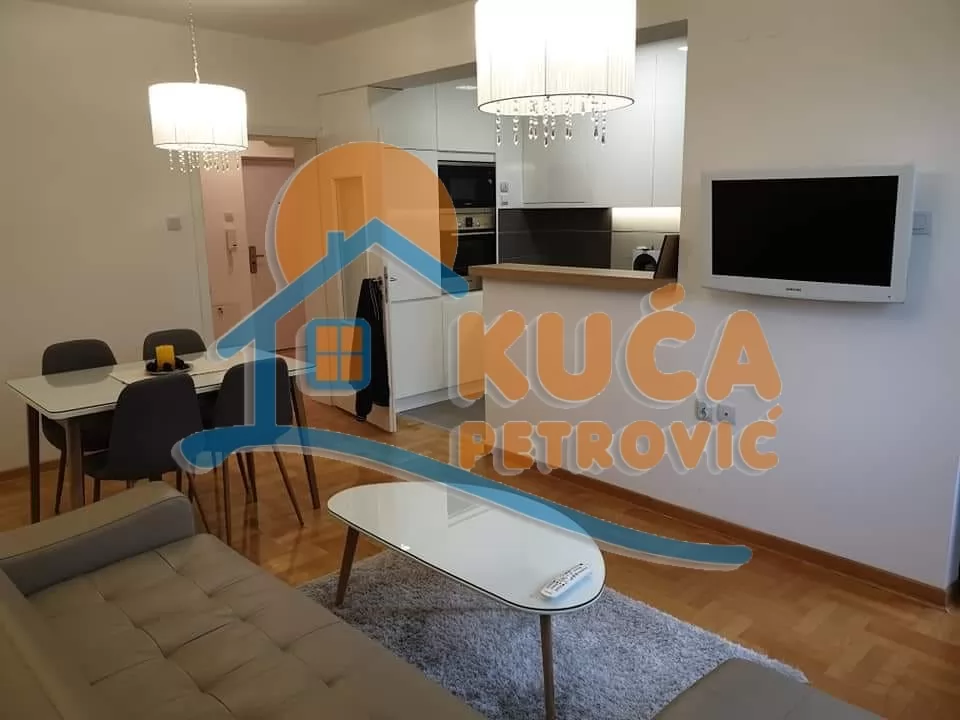 Jednosoban stan, 40 m2, Čair, 9. brigade ID: i-015819 2