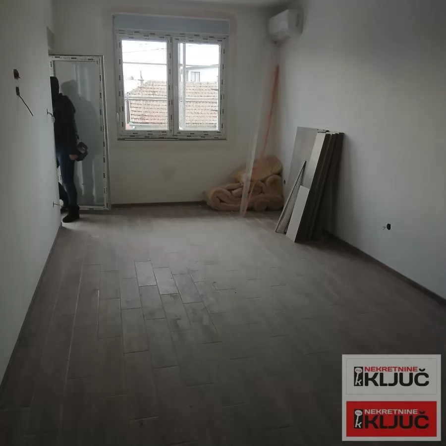 NAJLON PIJACA, 50m2, Dvoiposoban sa pdv, Izgradnja,gratis parking mesto 6