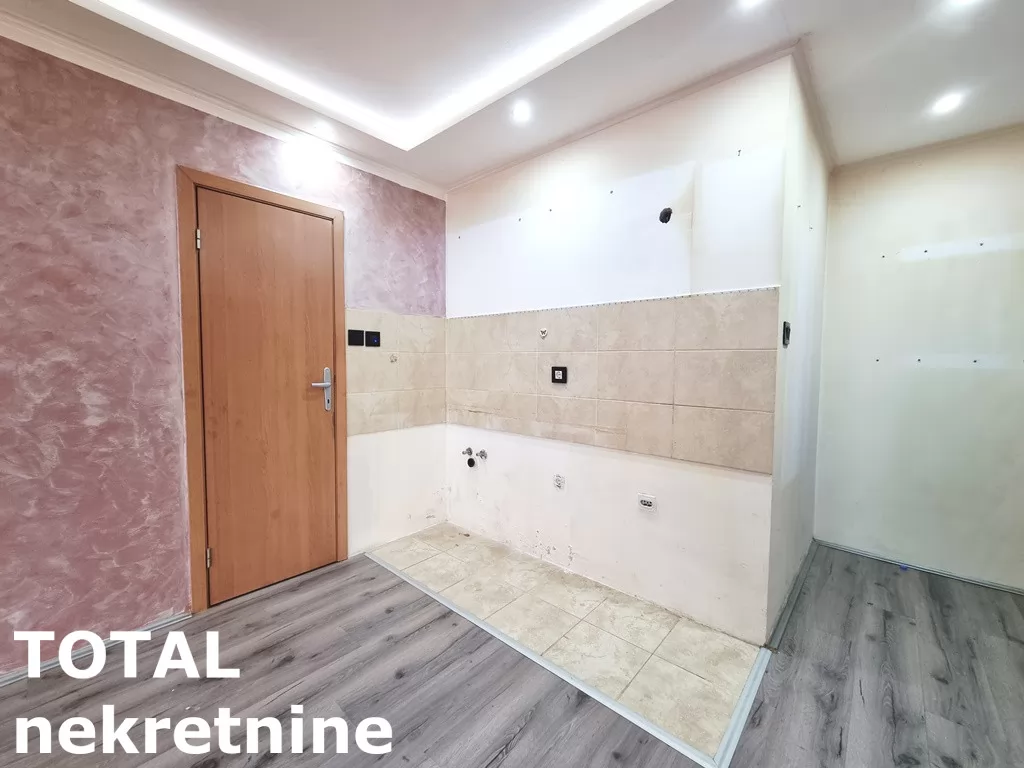 Stan,NOVI SAD,TELEP,kv: 28.00, € 75600, ID: 1102229 4