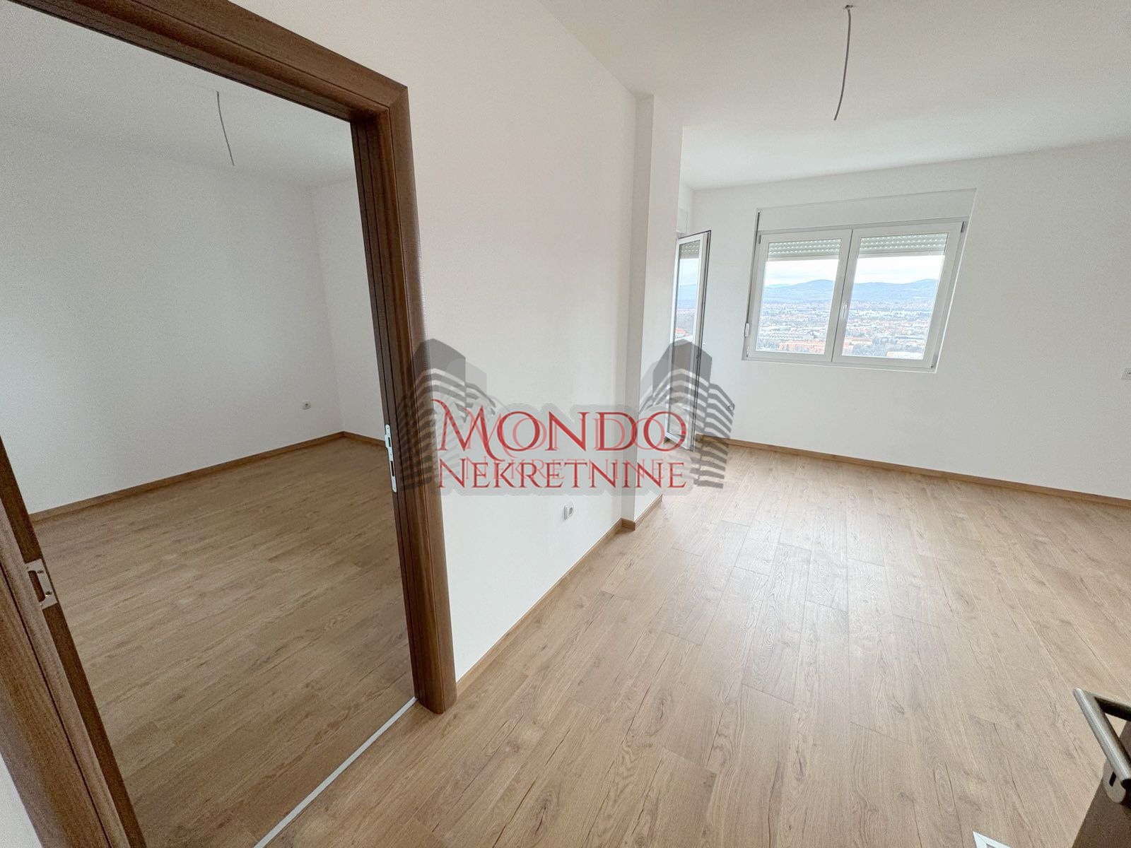 Nov dvoiposoban stan sa parking mestom na Bubnju, novogradnja 6