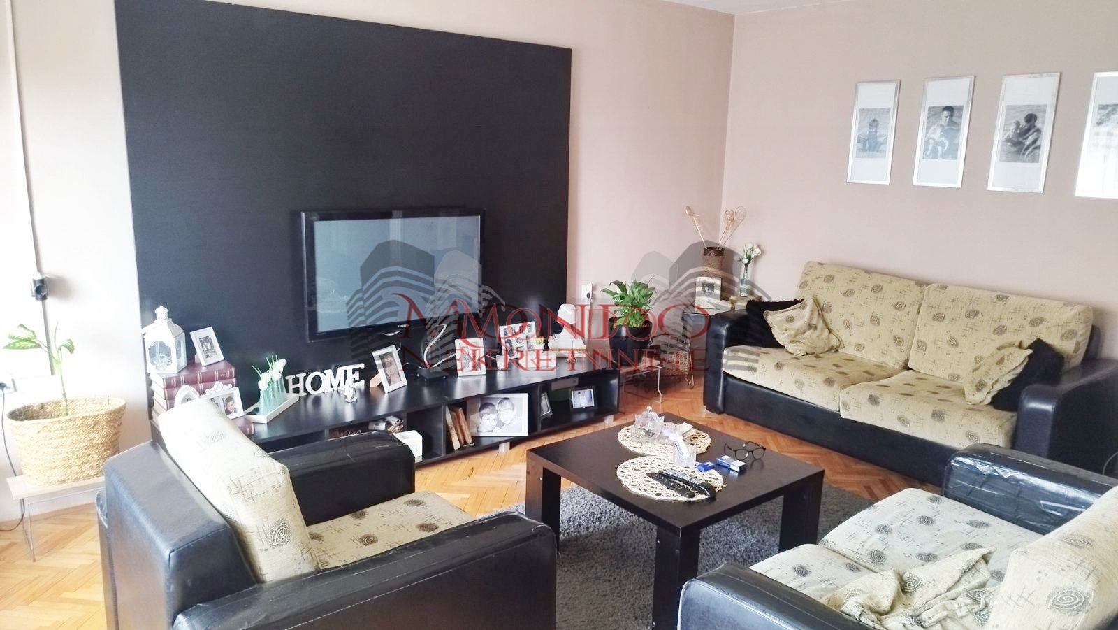 Prodaje se četvorosoban vojni stan na Trošarini 1