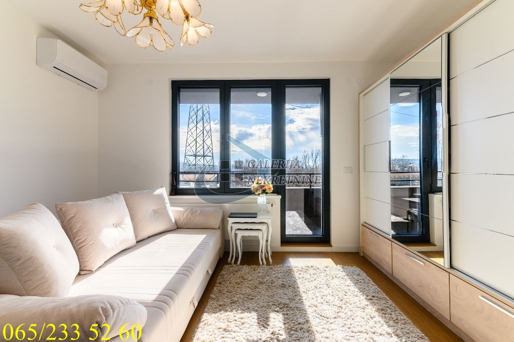 Novi Beograd  Blok 58   Jurija Gagarina 62m2 1