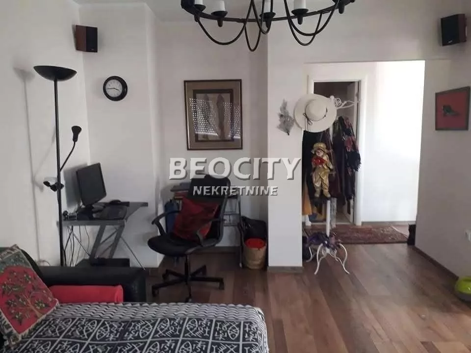 Dvosoban stan, 56 m2, Železnička stanica, Gagarinova ID: 128982 3