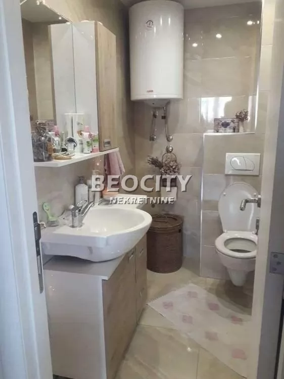 Dvosoban stan, 56 m2, Železnička stanica, Gagarinova ID: 128982 8