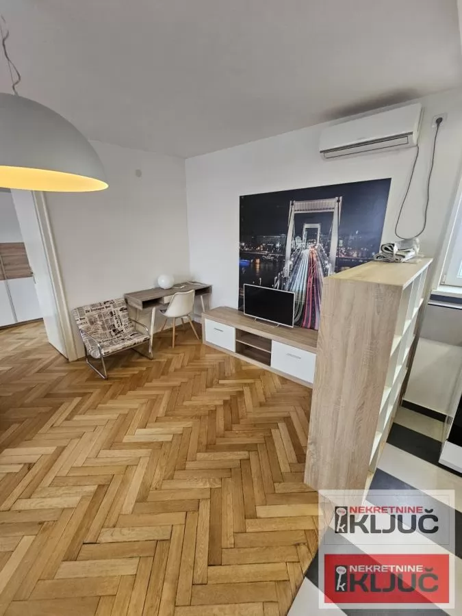 KOD SPENS-a, Dvosoban, 48m2 sa izlaskom na krovnu terasu 7