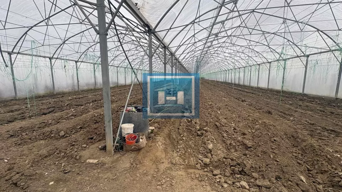 NA PRODAJU GRAĐEVINSKO ZEMLJIŠTE – ODLIČNA INVESTICIJA 2