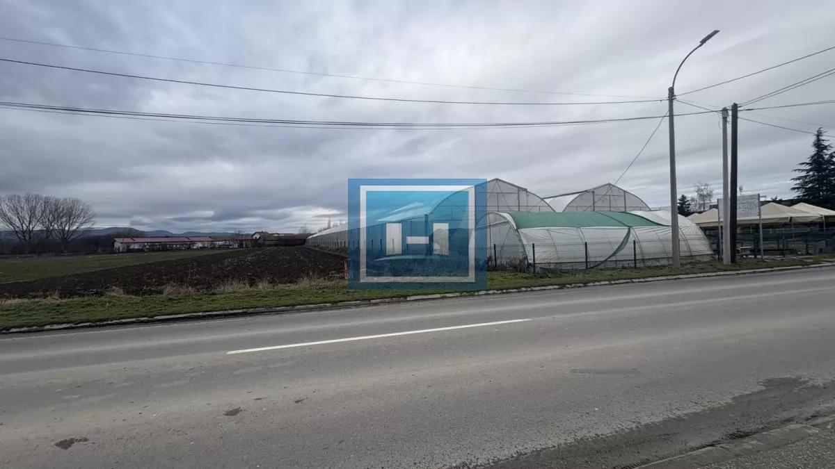 NA PRODAJU GRAĐEVINSKO ZEMLJIŠTE – ODLIČNA INVESTICIJA 3