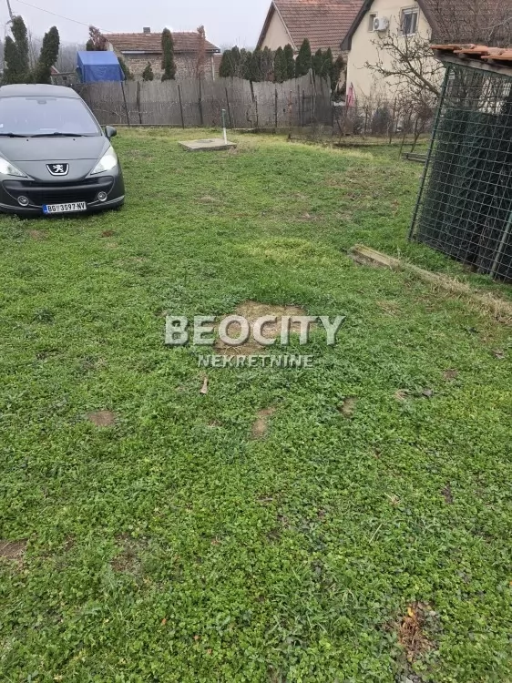 Plac, Ostružnica, Ane Krasojević ID: 106743 3