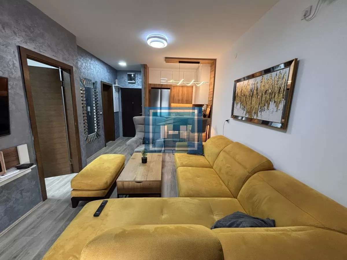 San na top lokaciji i poziciji!! 4