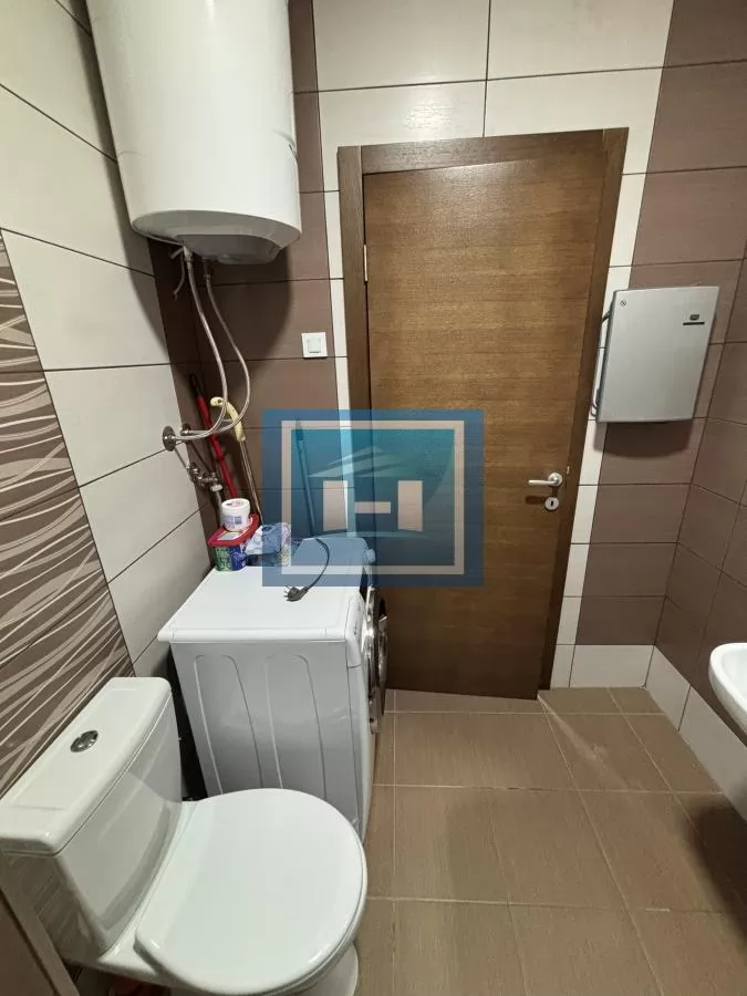 San na top lokaciji i poziciji!! 8