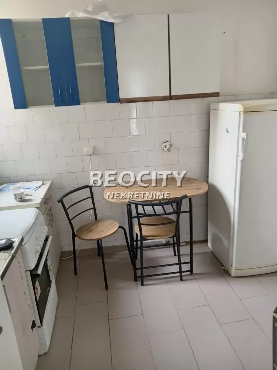 Trosoban stan, 51 m2, Grbavica, Alekse Šantića ID: 128085 4