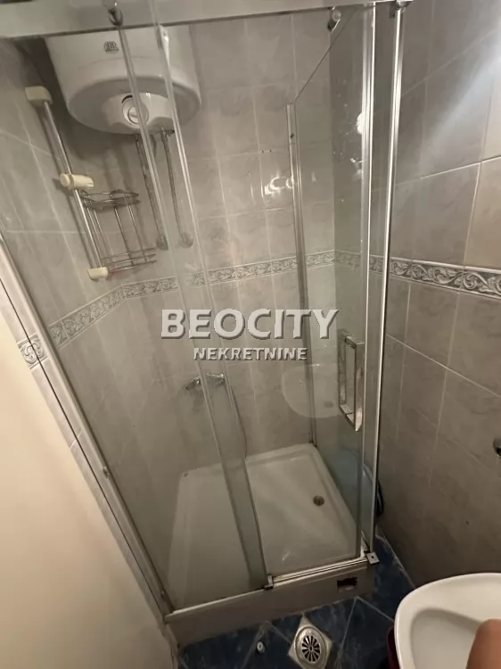 Dvosoban stan, 45 m2, Centar, Cara Lazara ID: 14007 6