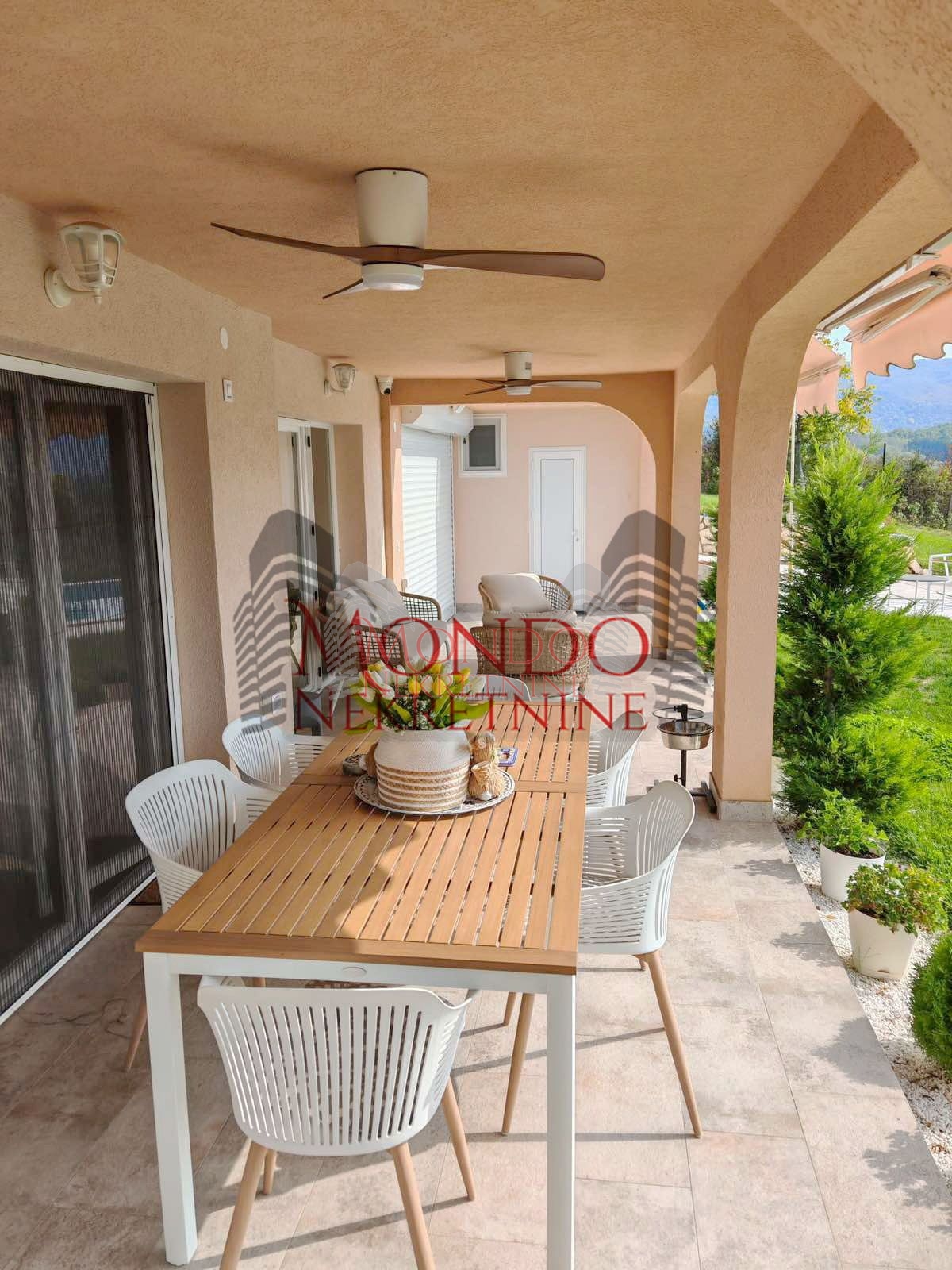 Nova kuca sa bazenom, naselje put za Donje Vlase 7